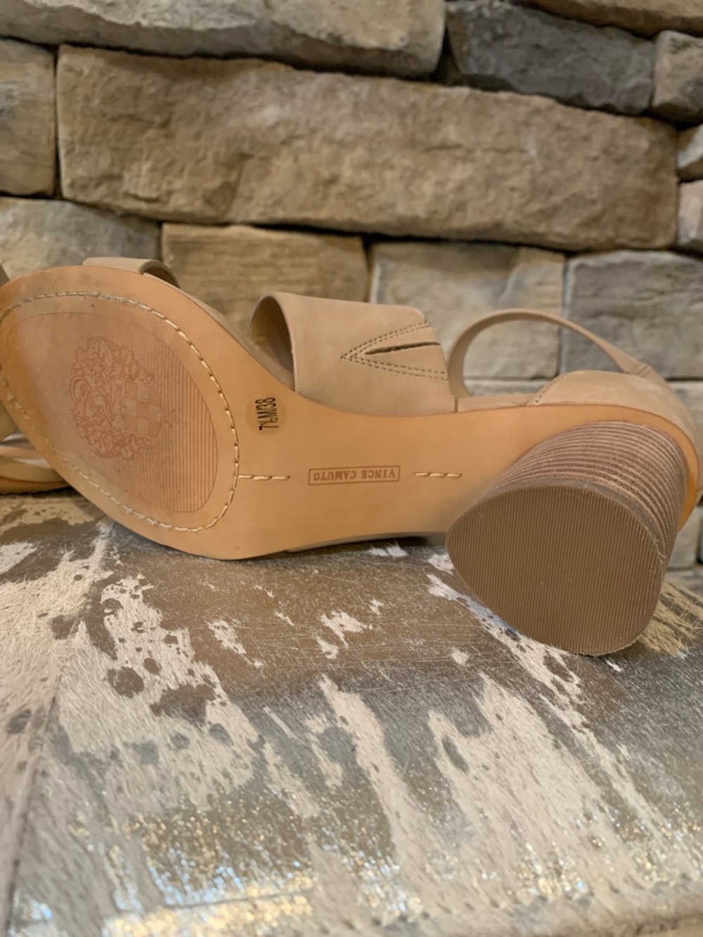 Vince Camuto Tan Wide-Strap Block Heel Sandals - Picture 4 of 8